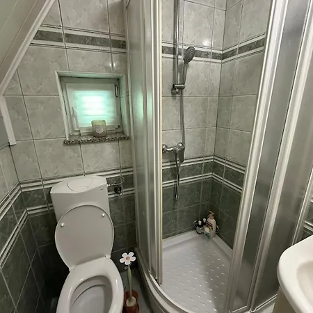 Nati - Pet Friendly, Bbq, Huge Fenced Jard Chalet