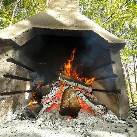 Nati - Pet Friendly, Bbq, Huge Fenced Jard Chalet